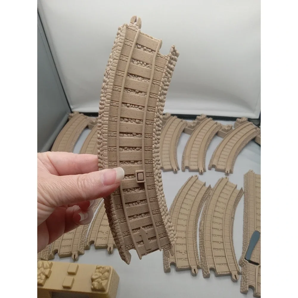 Thomas & Friends Trackmaster Train Tan Curved Riser Tracks And‎ More 18 Items